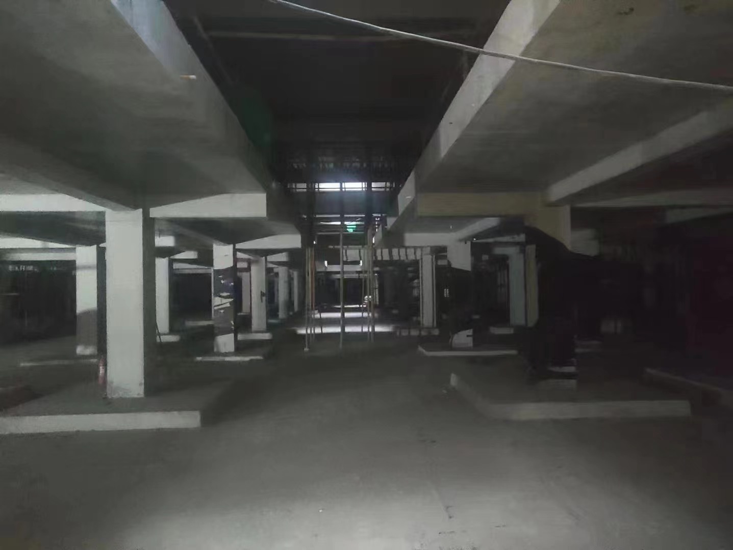黑河山东又一个上海博普LOFT车库拔地而起
